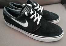 Nike - Tamanho 43