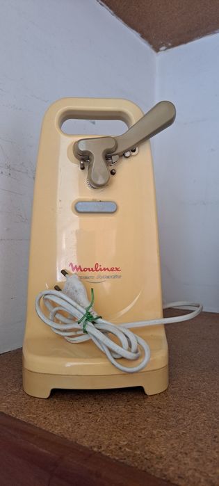 Abre- latas elétrico