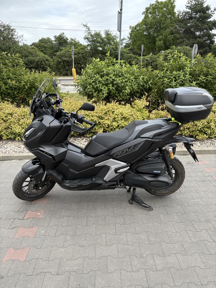 Honda ADV 350, rok 2025 r Special Edition, Matte Coal Black Metallic