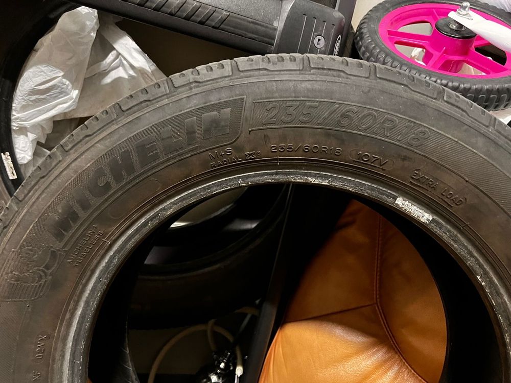 Шини зимові Bridgestone і літні Michelin