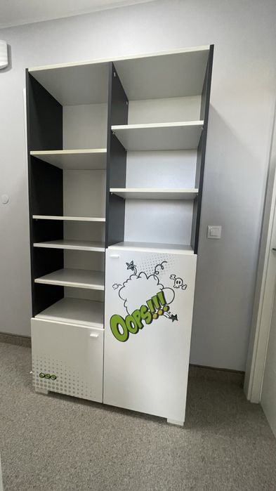 Regał meblik wysoki