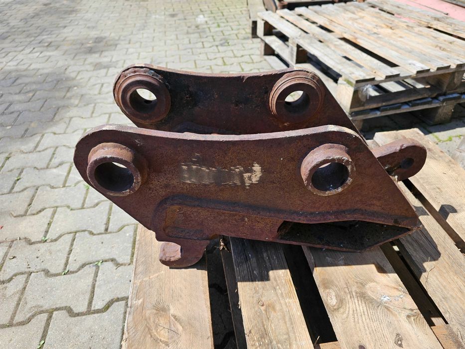 Szybkozłącze mechaniczne do koparki 4-6 Tony. Fi 50mm sworznie