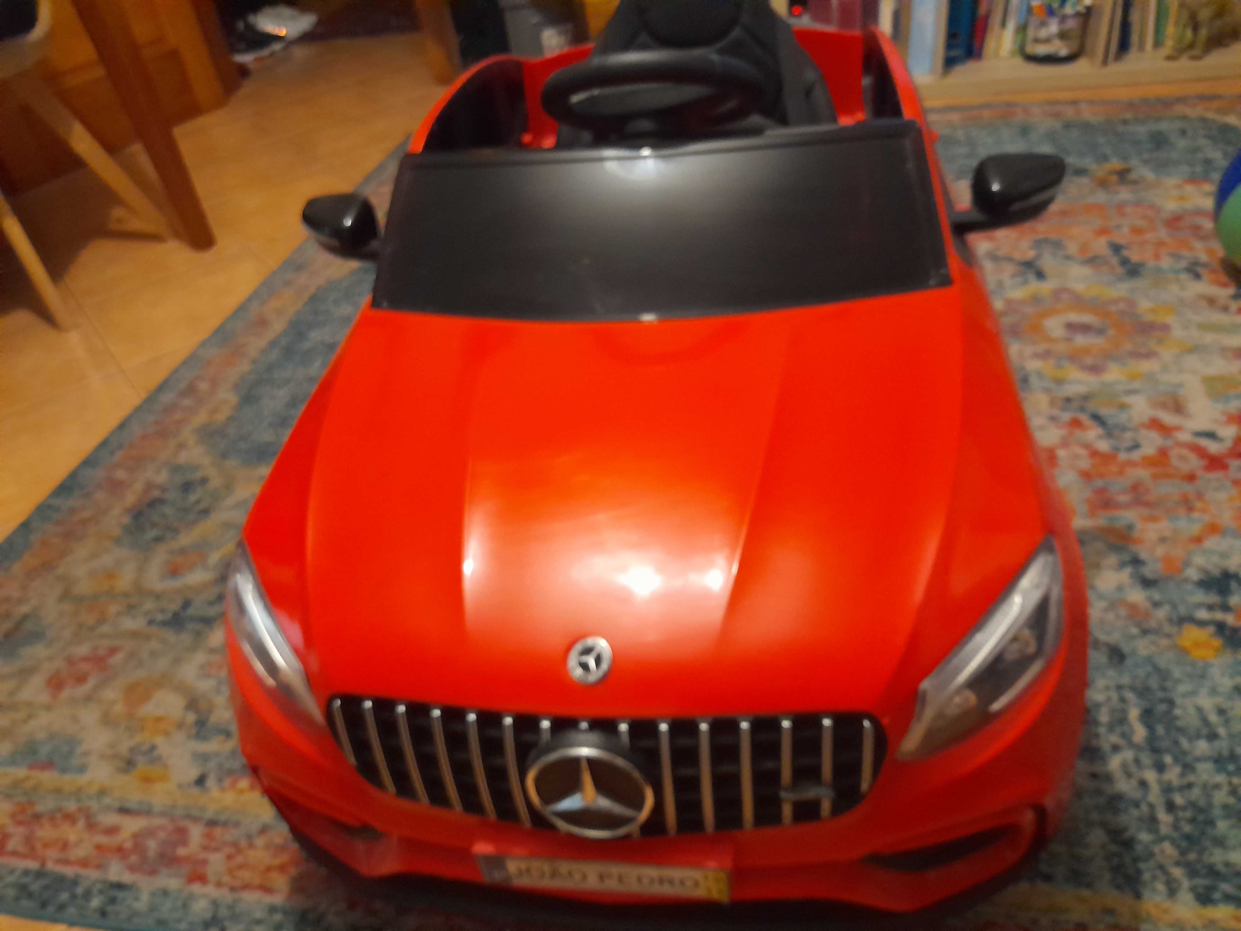 Carro elétrico Mercedes criança