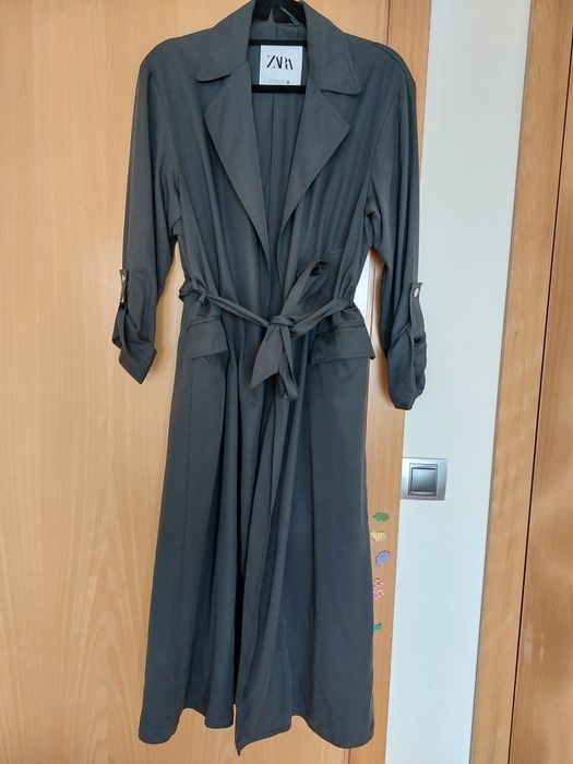 Gabardina Zara Cinzento