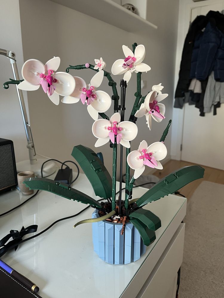 Orquidea tipo Lego 10311