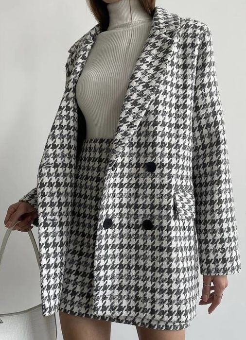 Костюм піджак+спідниця «гусяча лапка». Розмір С-М. Теплий та затишний