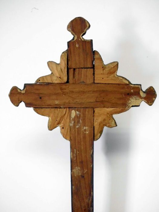 antigo crucifixo em madeira ca. 1900