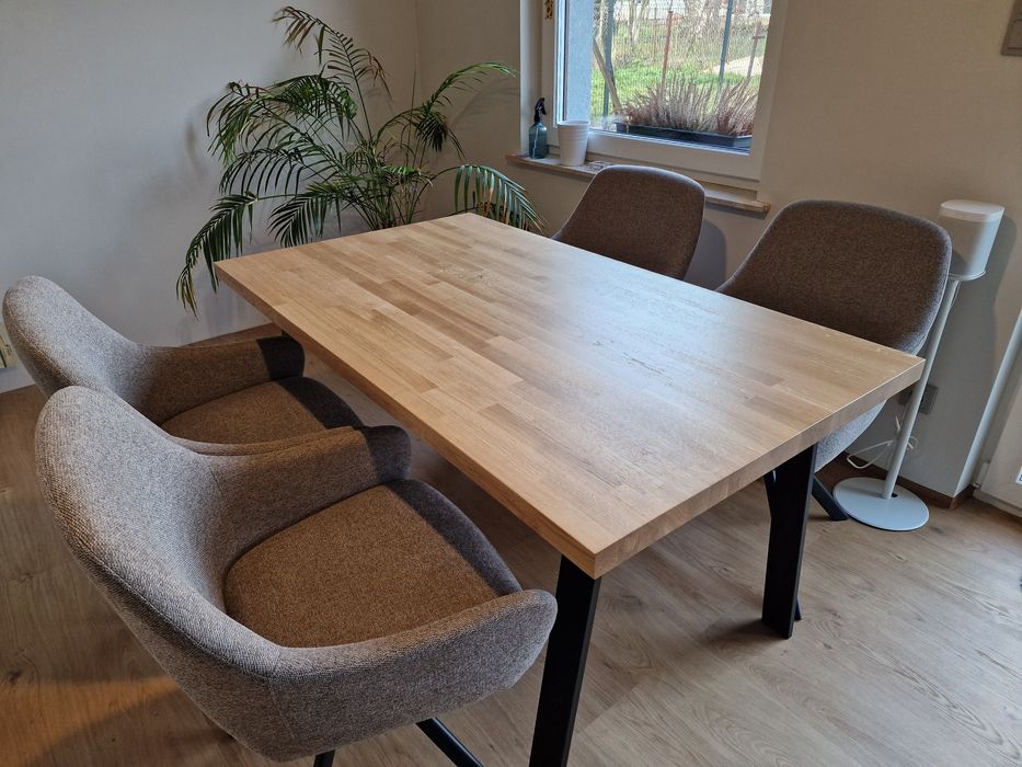 Nowy stół dębowy 80x140