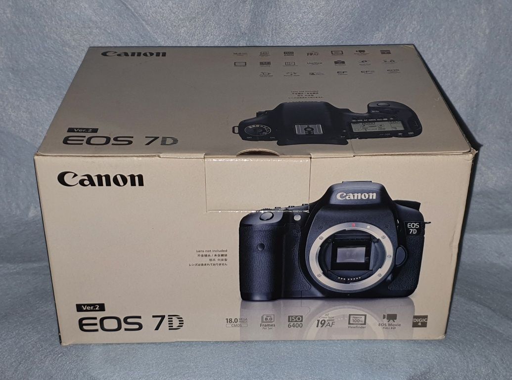Canon EOS 7D Ver2 + extras com apenas 4580 disparos