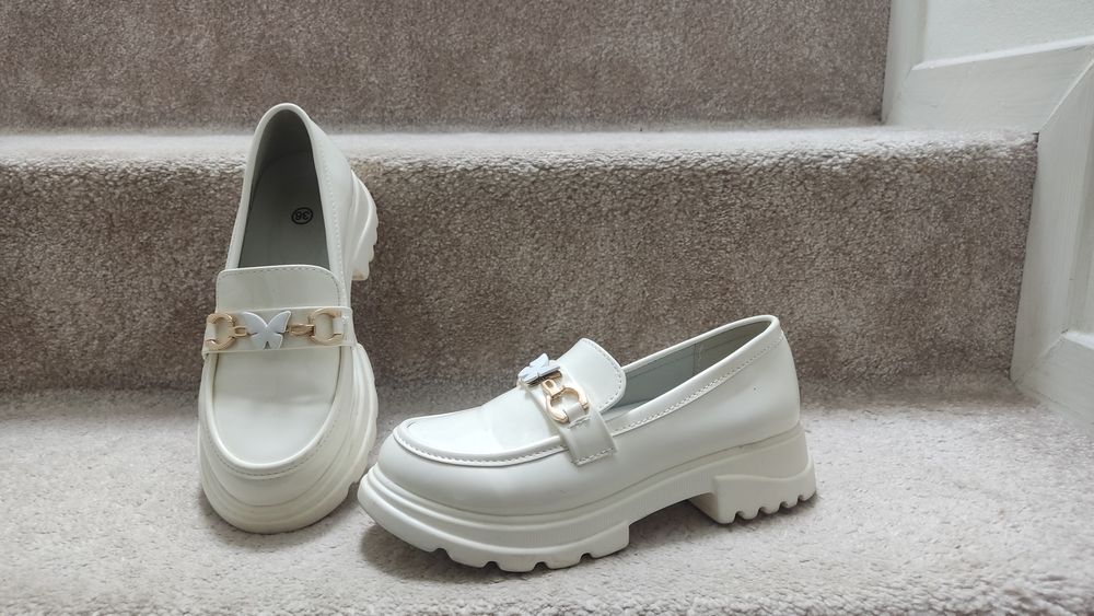 Półbuty eleganckie mokasyny loafersy dla dziewczynki 36 stan bardzo do