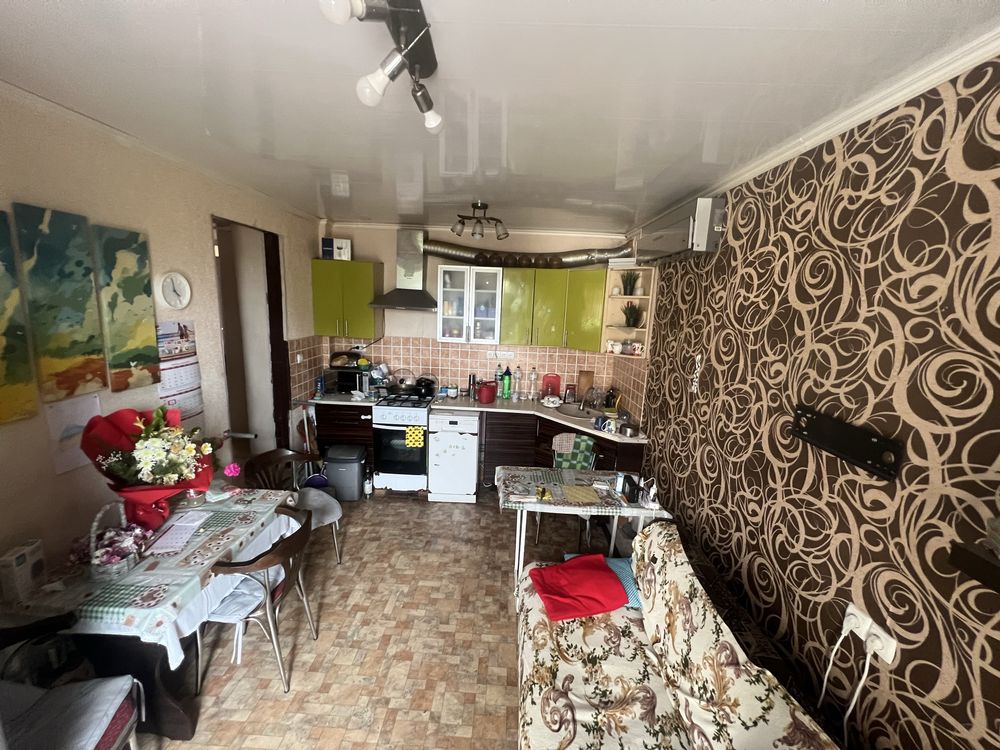 Продаж частини будинку поблизу вул. Юності.