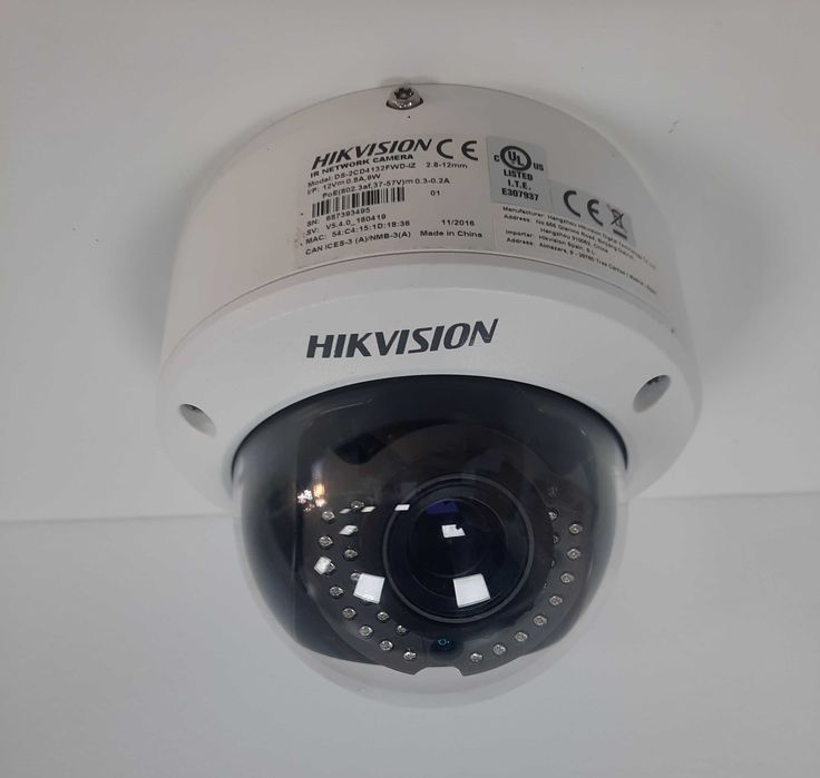 Câmara Hikvision IP 3MP Varifocal