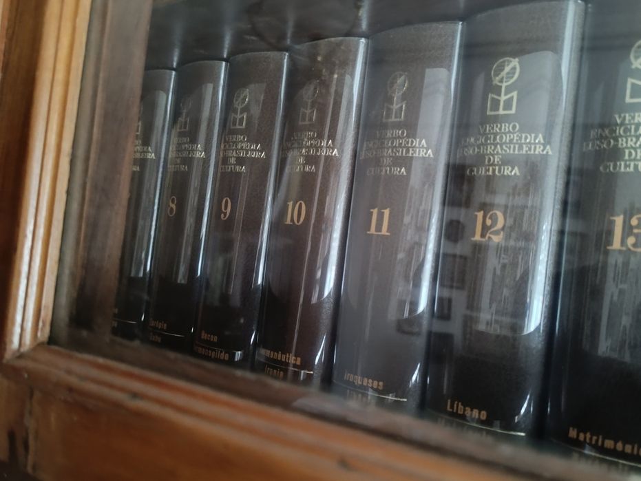 Enciclopedia Luso brasileira de Cultura, 20 volumes