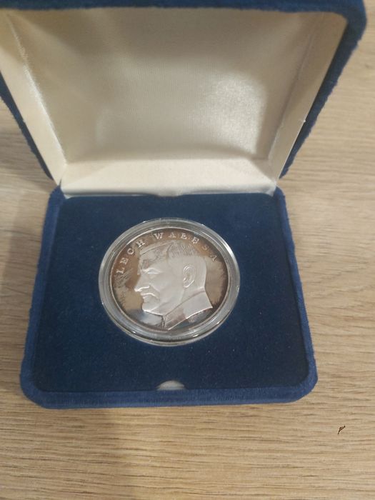 Lech Wałęsa srebrny medal 30.15grama 999