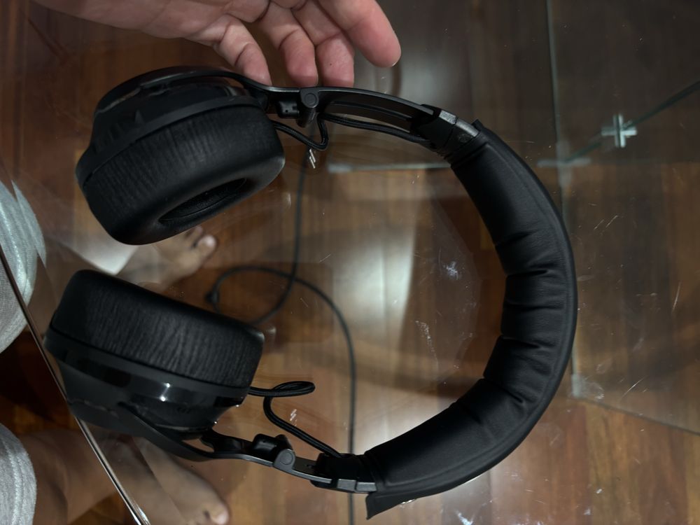 Auscultadores JBL Club 950NC