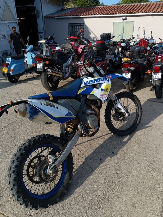 Moto Enduro Husaberg 390 FE 2009