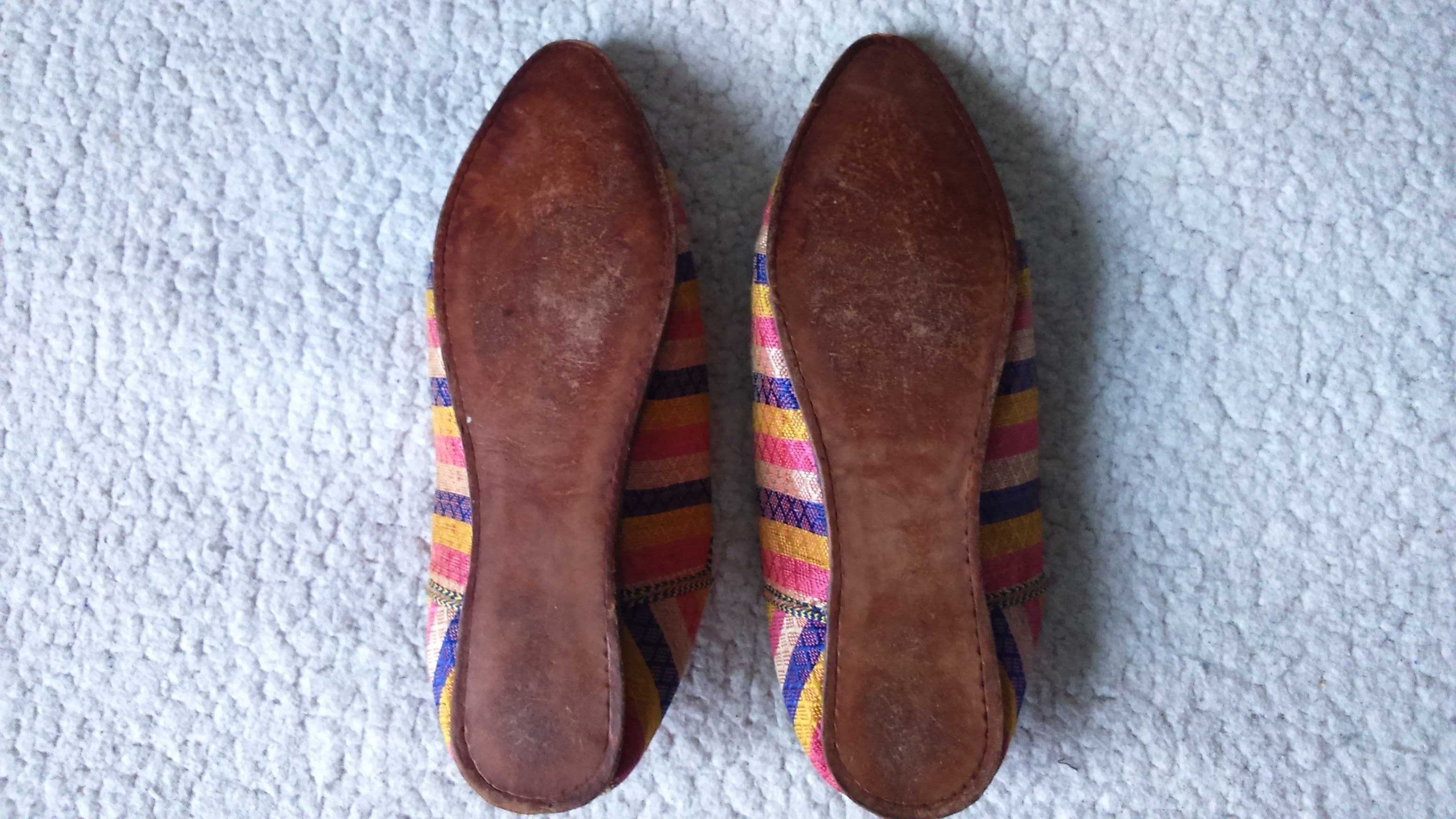 Шльопанці  мюлі шкіра / шовк Мароканські бабуші   KILIM Babouches