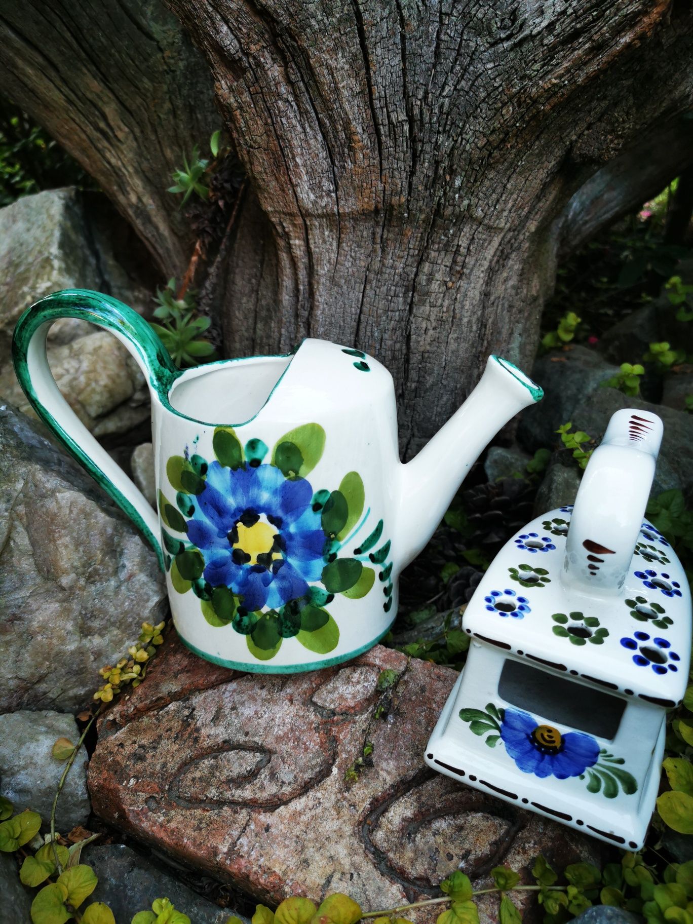 Ceramiczne ozdobne żelazko  kwiaty, ręcznie malowany, Austria UNIKAT