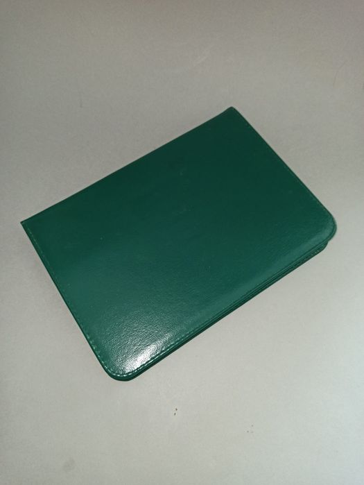 Stary piórnik z wyposażeniem PRL vintage retro kredki gumka długopisy