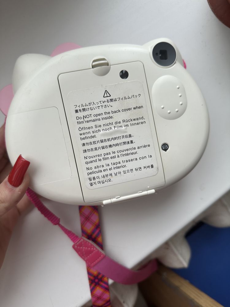 Sanrio Hello kitty Fujifilm Instax Mini 10 Instant Film Camera