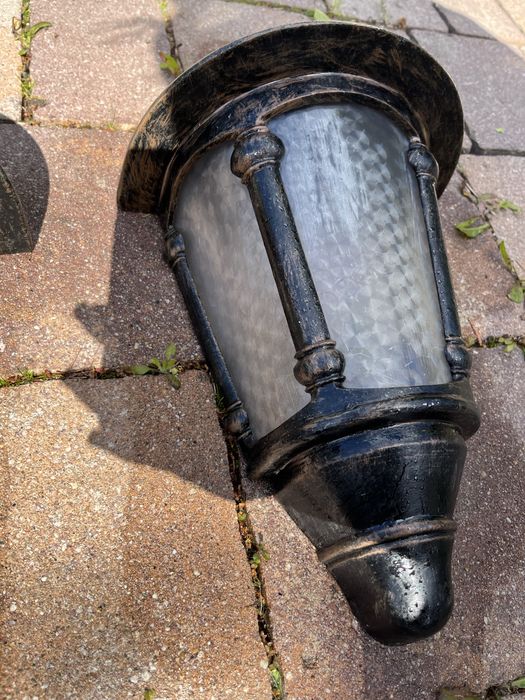 Lampy ogrodowe naścienne