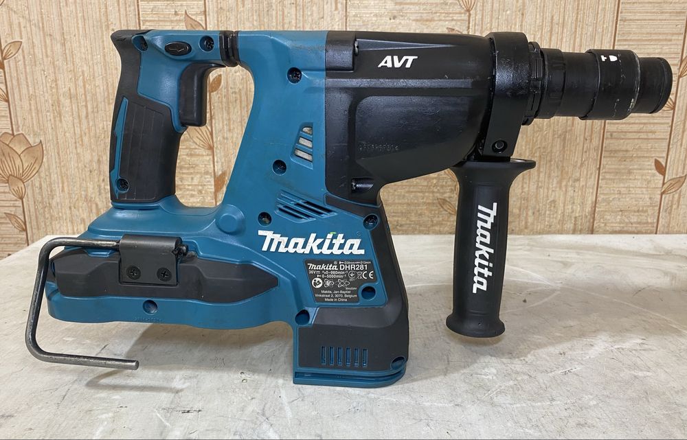 Перфоратор акумуляторний → Makita DHR281Z на 2.9 Дж. | на ДВА АКБ !