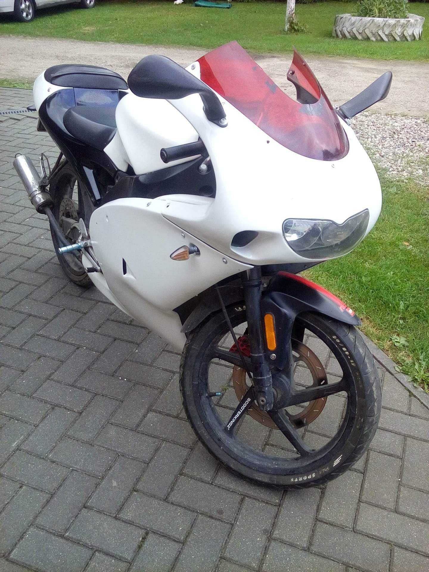 Aprilia rs    50