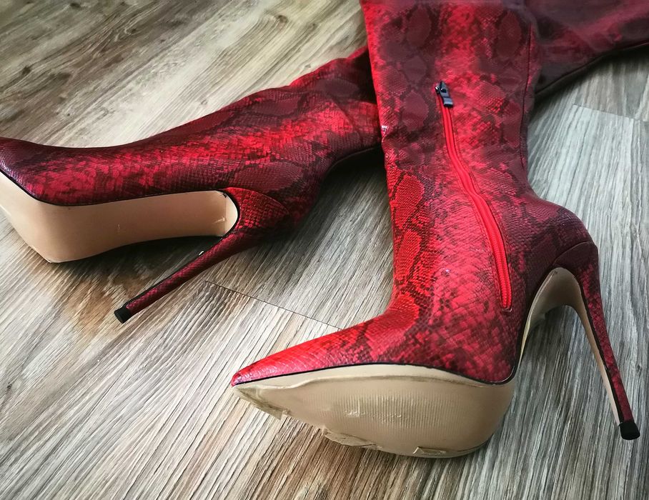 Kozaki wysokie muszkieterki za kolano roz. 37