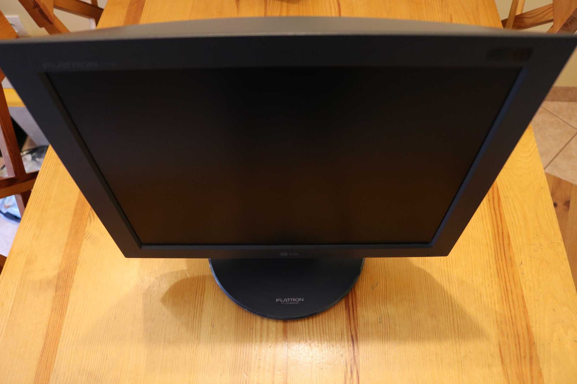 Monitor LG Flatron L1730S (17 cali / używany)