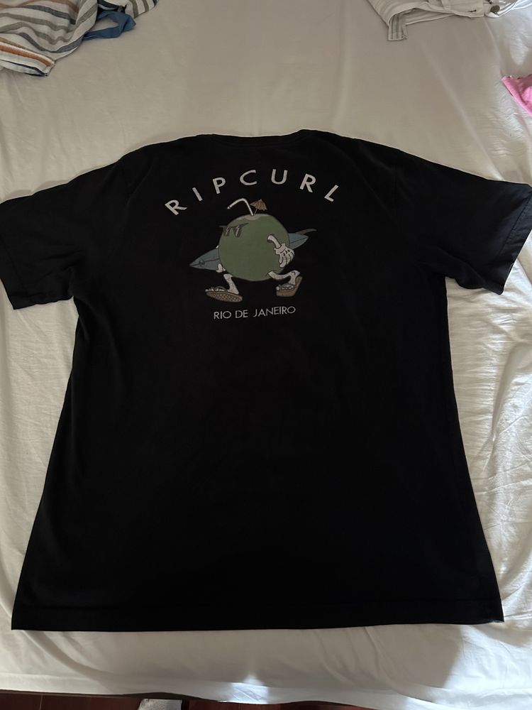 Vendo tshirt preta Rip Curl