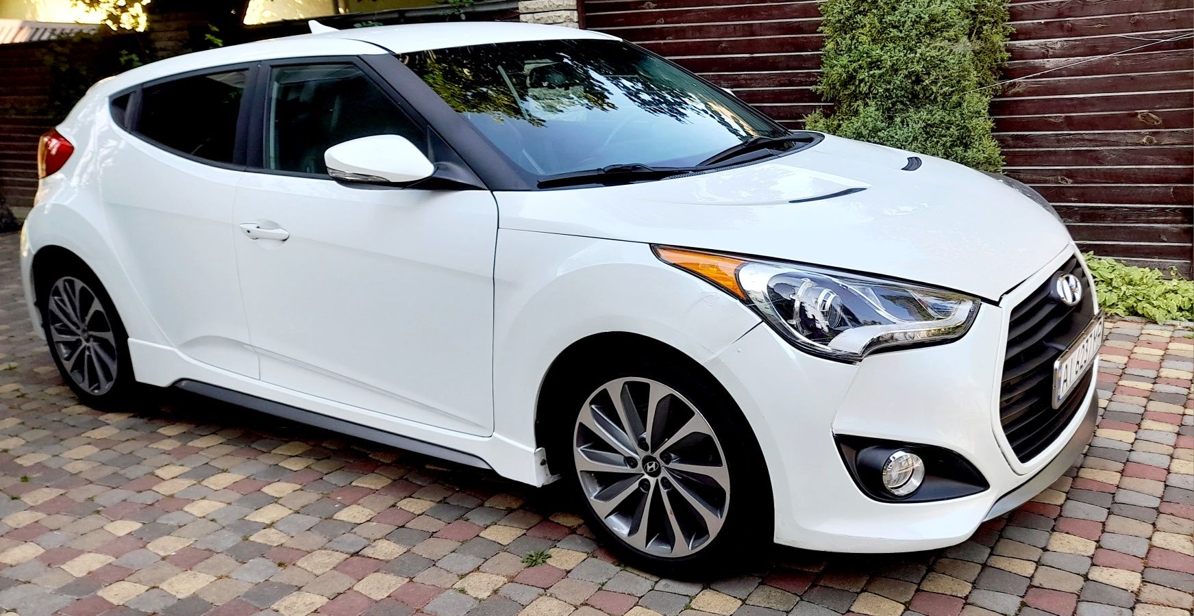 Hyundai Veloster 2012