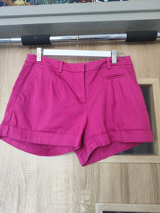 Amarantowe spodenki H&M rozm. 38