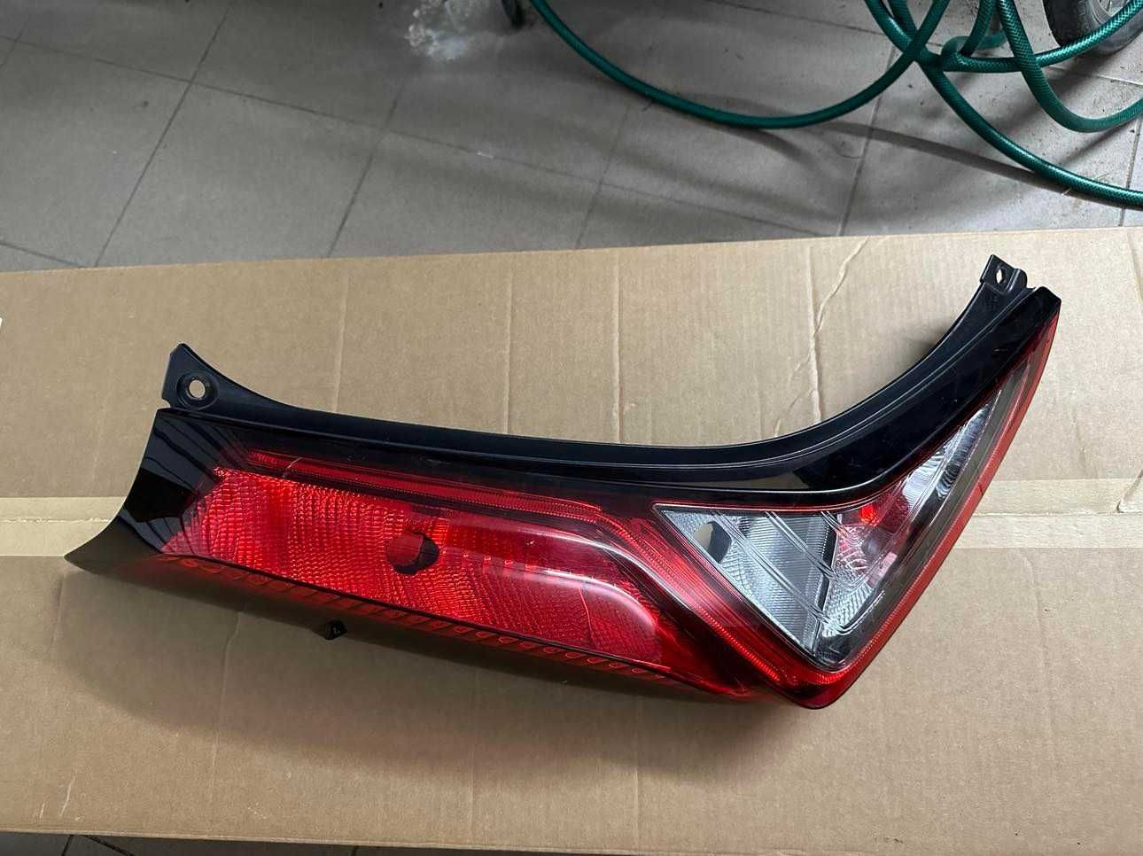 TOYOTA AYGO II LIFT 18- lampa tylna lewa prawa LED EU