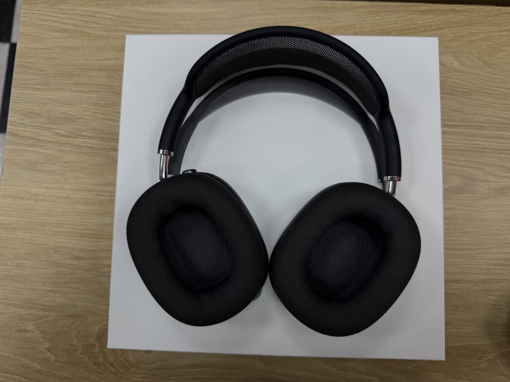 Airpods Max gray