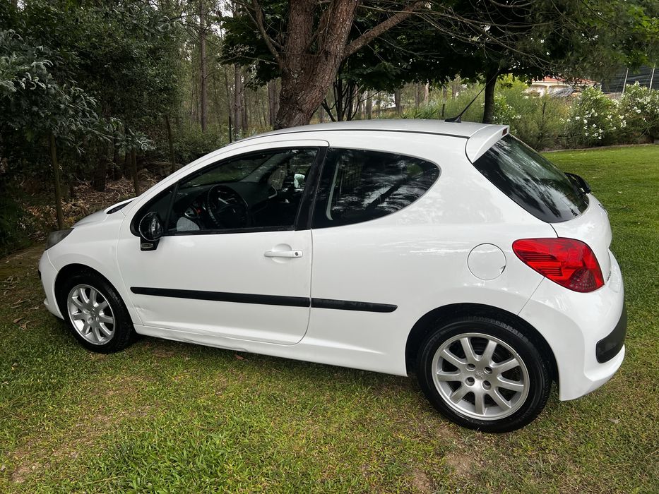 Peugeot 207 van 1.4 hdi