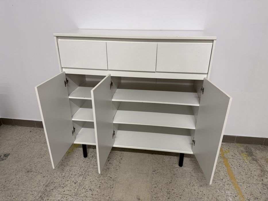 Ładna biała wysoka komoda szuflady super stan dowóz wysyłka