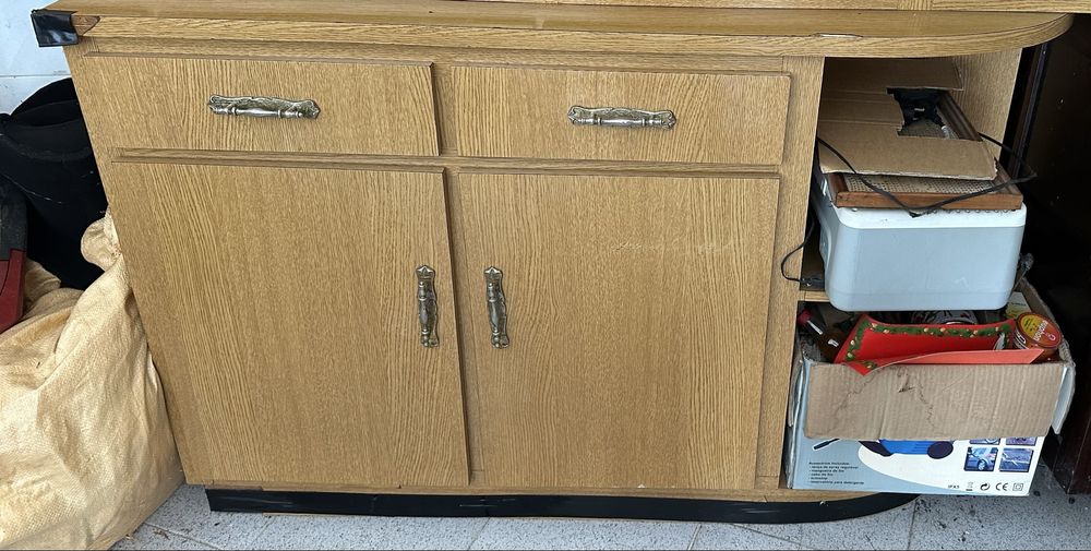 Móvel de balcão de arrumação