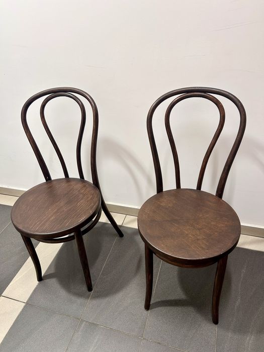 Krzesła drewniane gięte typu Thonet/ Fameg