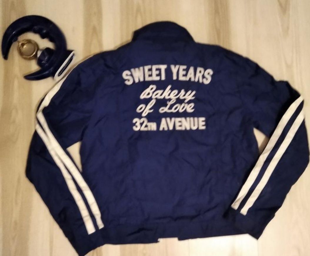 Вітровка Sweet years