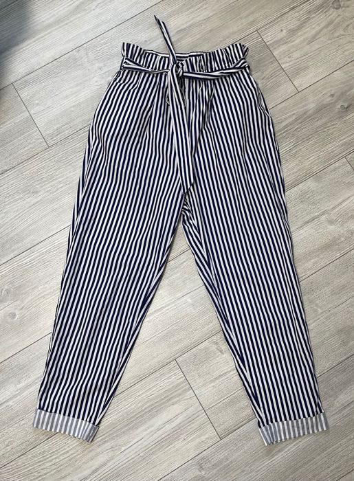Брюки в смужку  Zara