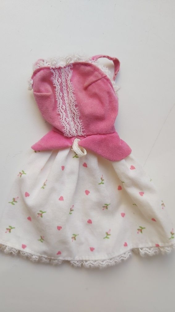 Вінтажний одяг сукні плаття від Маттел від Покахонтас лялька  барбі