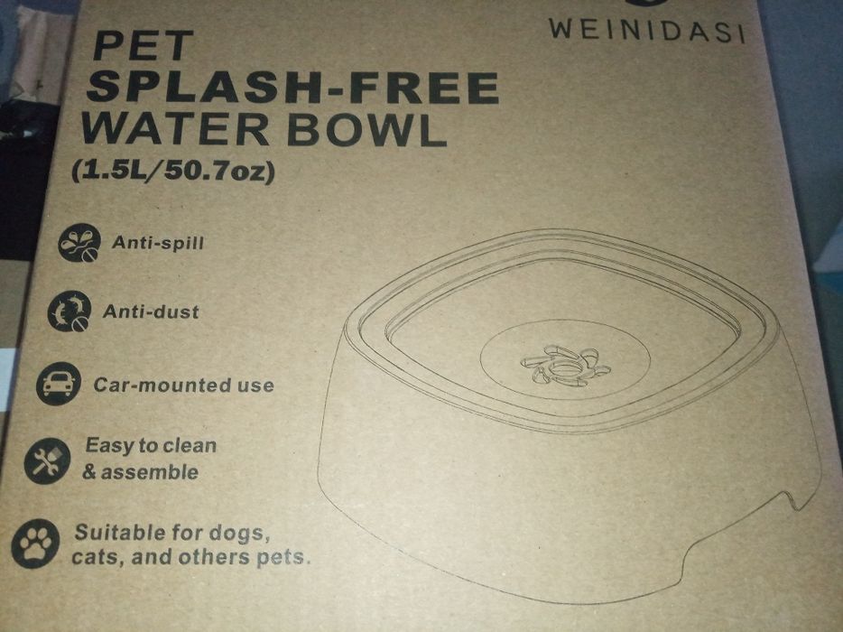 Miska niechlapiąca dla pieska lub kotka