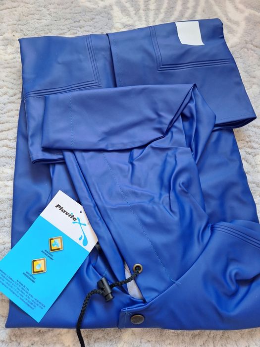 Nowy profesjonalny płaszcz przeciwdeszczowy Pros model 106