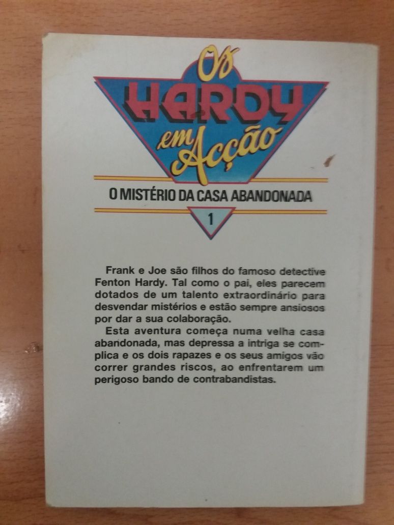 Livro "Os Hardy em acção"