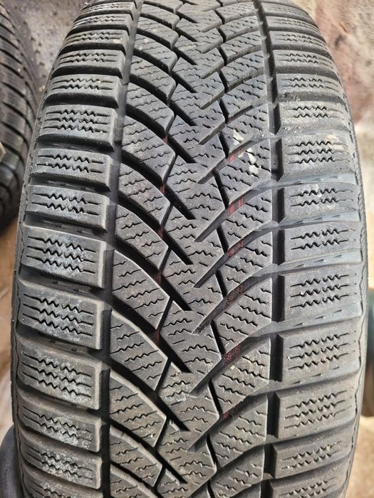 Opony zimowe Semperit 205/55/16
