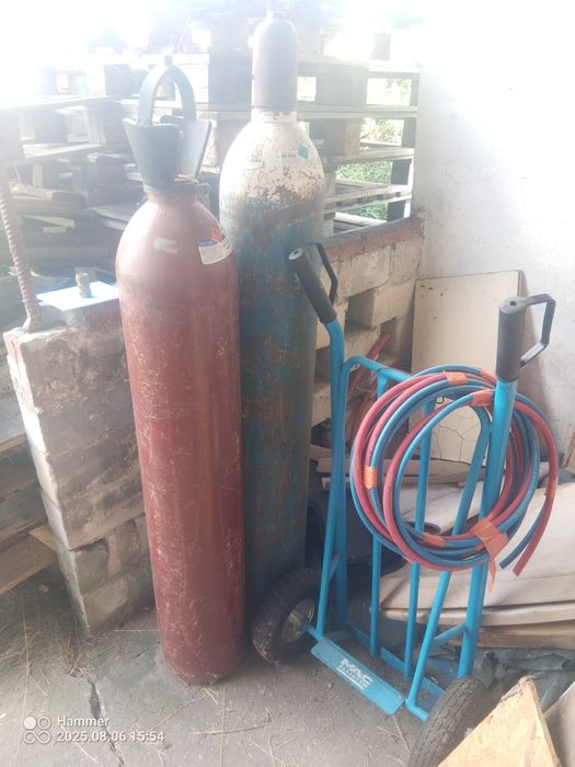 Sprzedam butle gazowe Tlen i Acetelen