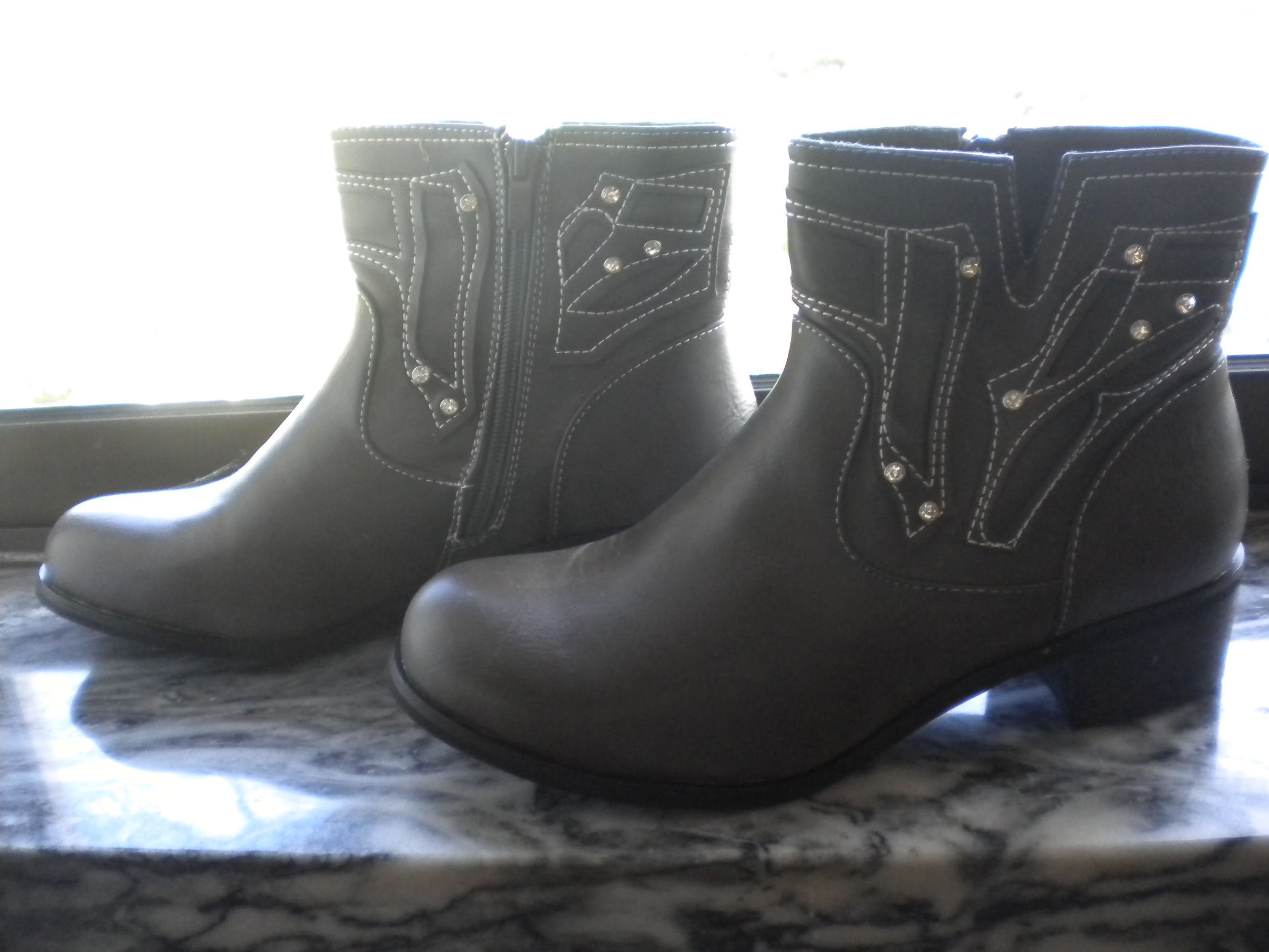 Botas Cinzentas NOVAS Nº 39