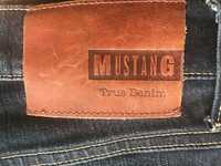 Spodnie marki Mustang    34x30