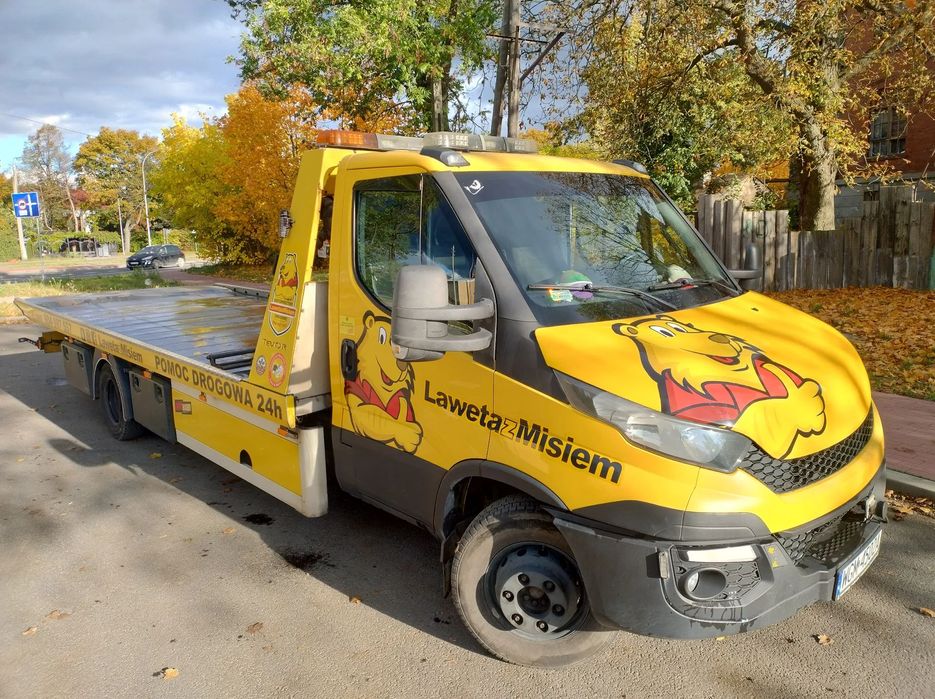 Iveco DAILY 70c170  POMOC DROGOWA specjalny klimatyzacja stan bdb lawetazmisiem