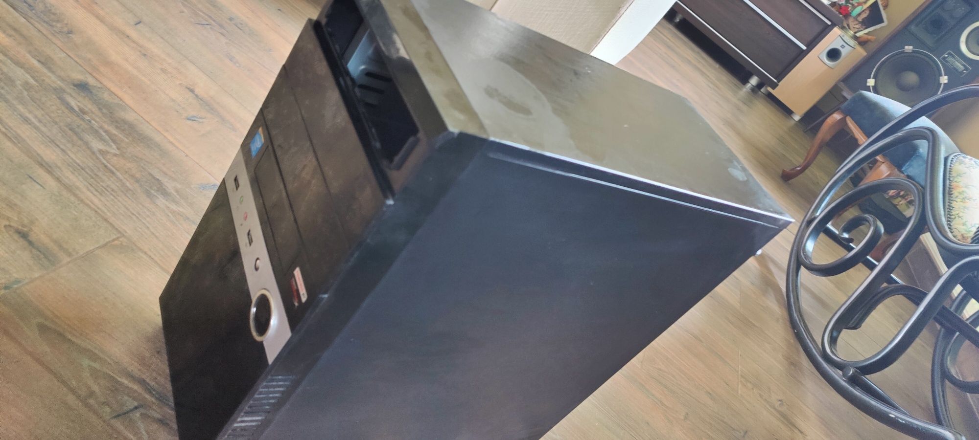 Kompletny i szybki komputer stacjonarny Intel core I3